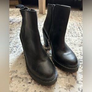 Dr Martens Magdalena Heeled Boot Black Wyoming - Size W8